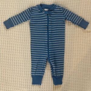 Hanna Andersson One-Piece Blue Stripe Zip Pajamas: 3-6 months